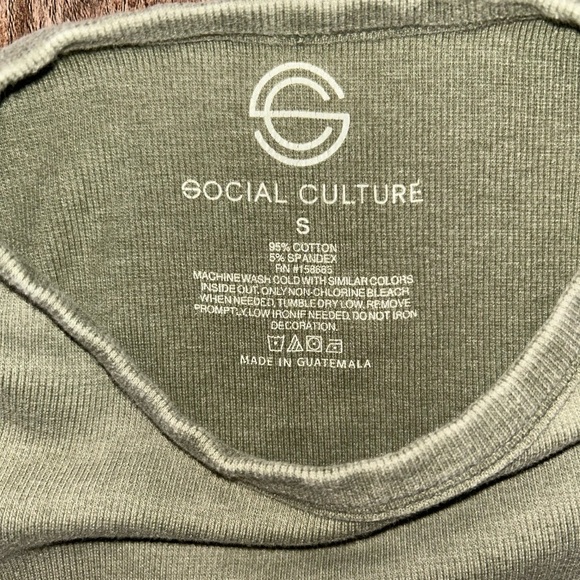 Long Live Cowghouls Girls Graphic Tee S - Picture 2 of 2